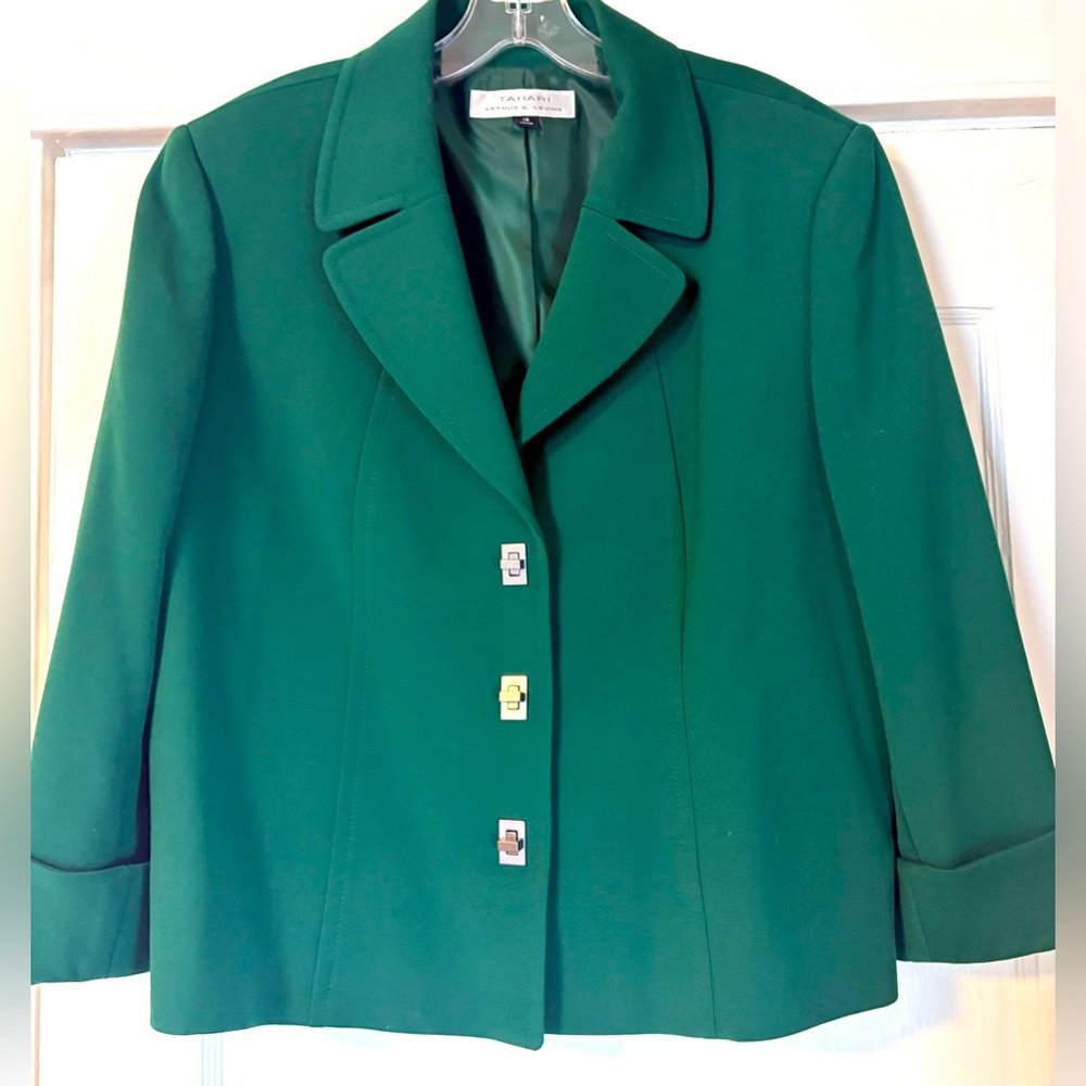 Women’s Green Tahari Blazer